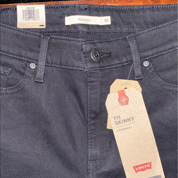 Levi’s Jeans - Picture 4 of 7